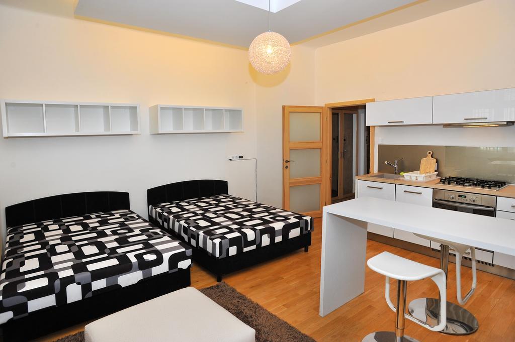 Near The Old Town Square Apartment Prag